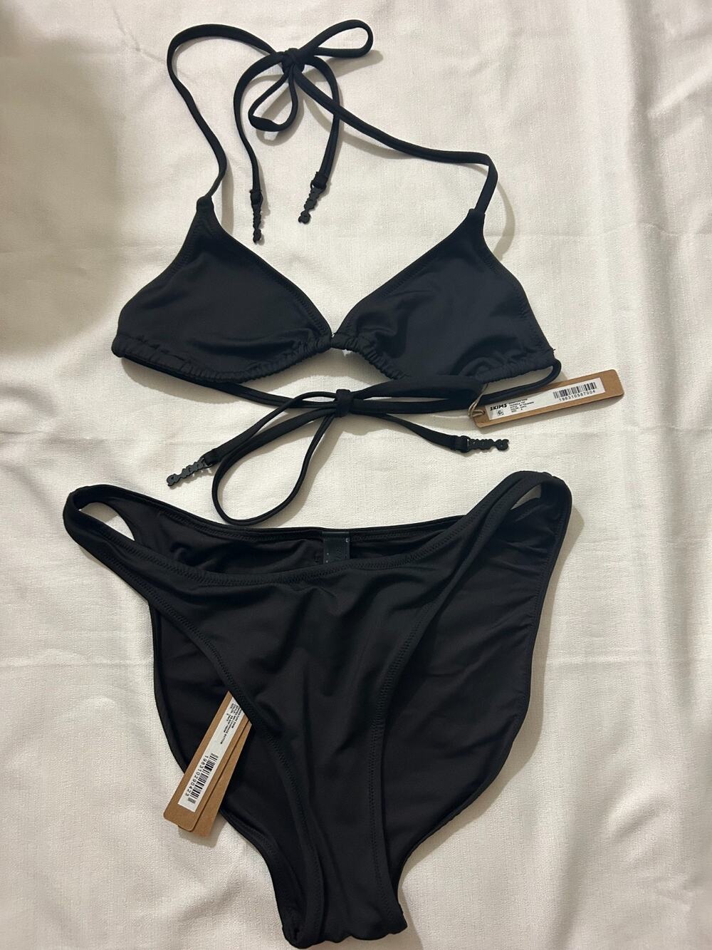 Skims NWT Triangle Bikini Top & Dipped Mid Coverage Swim Bottom Black Size Small
